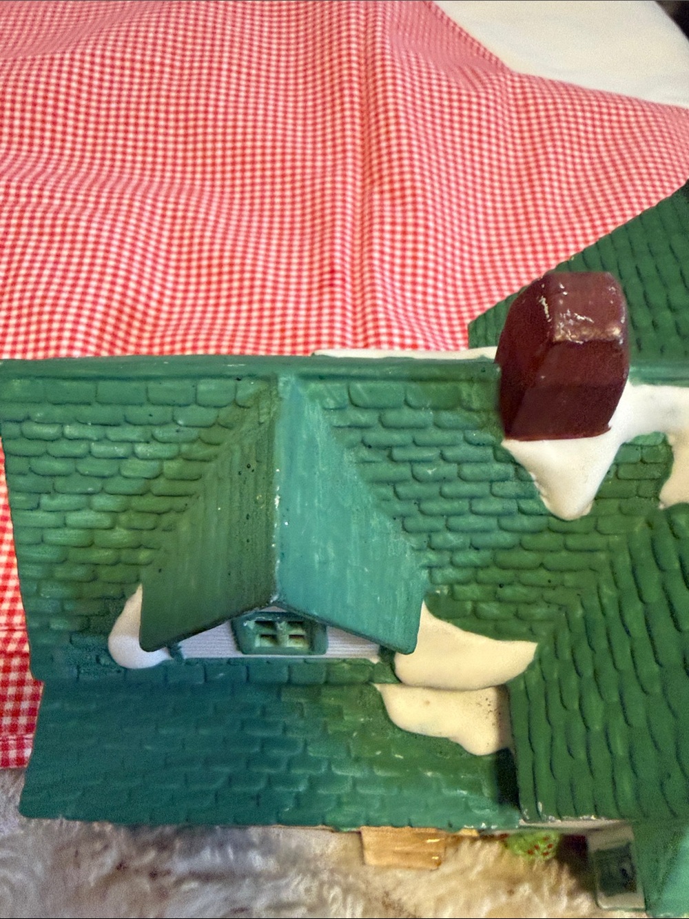Vintage and retired Department 56 Green Roof White Siding Holiday farmhouse - Picture 3 of 10
